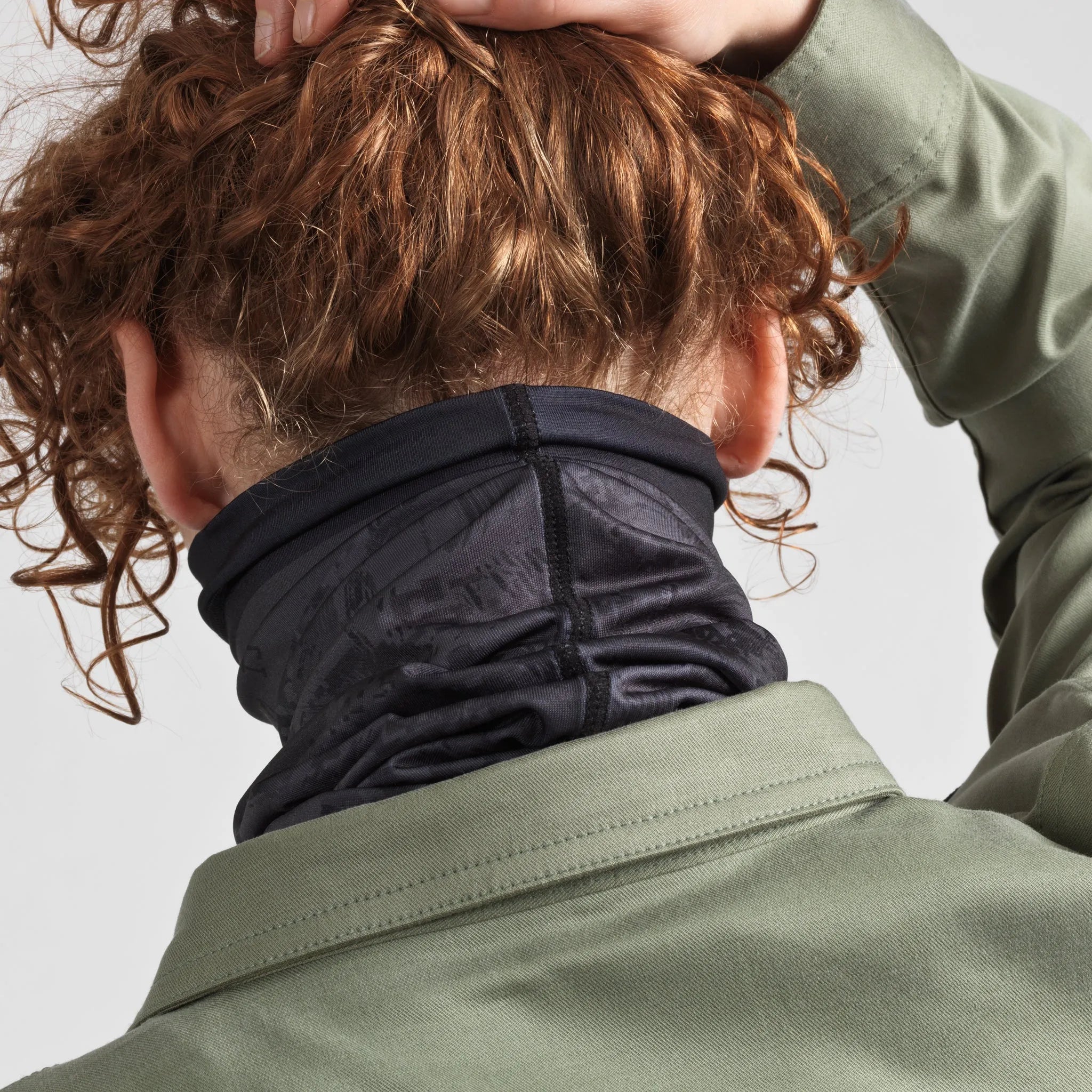 Elyzion "Iseo" Neck Gaiter - Black Camo