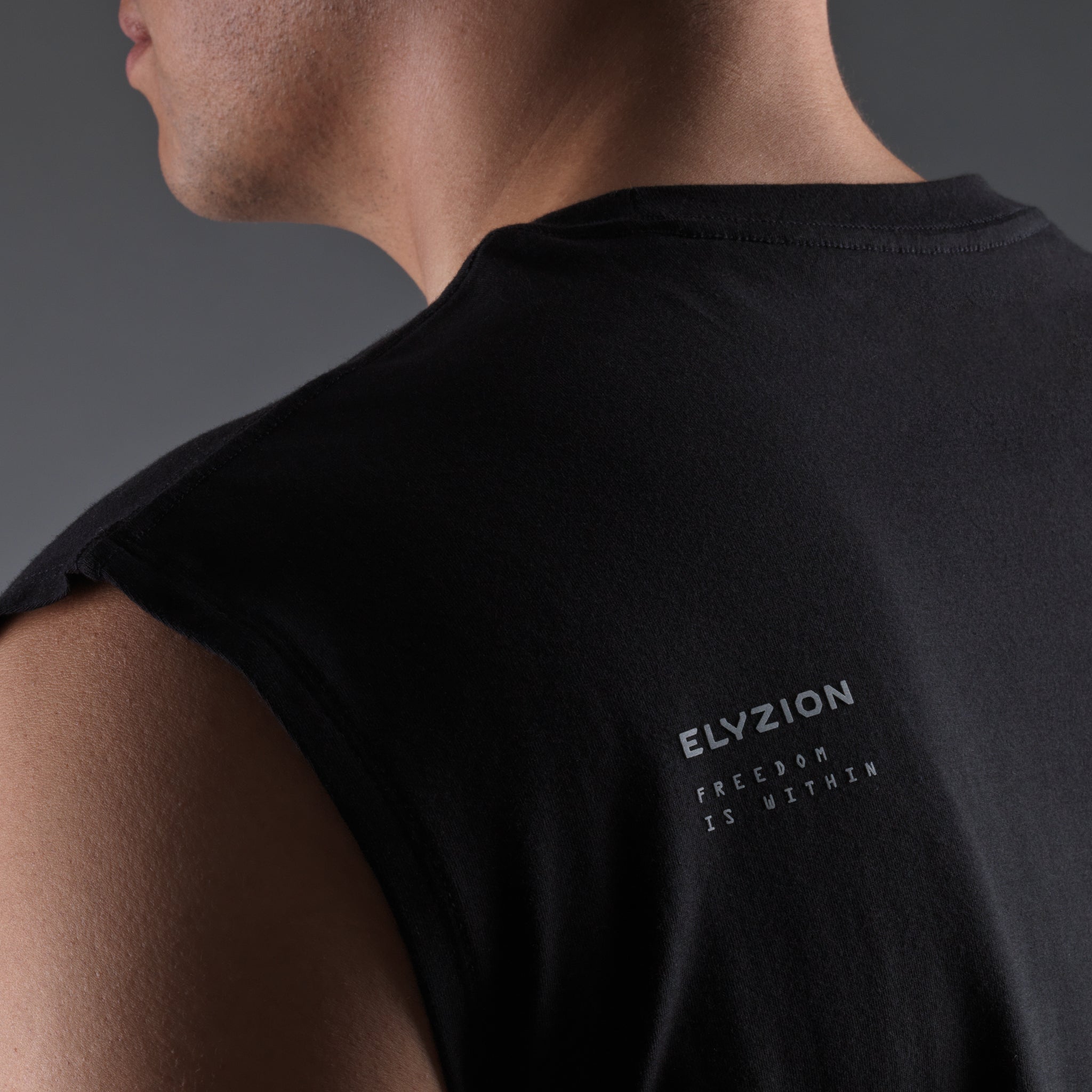 Elyzion "Moero" Sleeveless Cargo T-shirt - Black