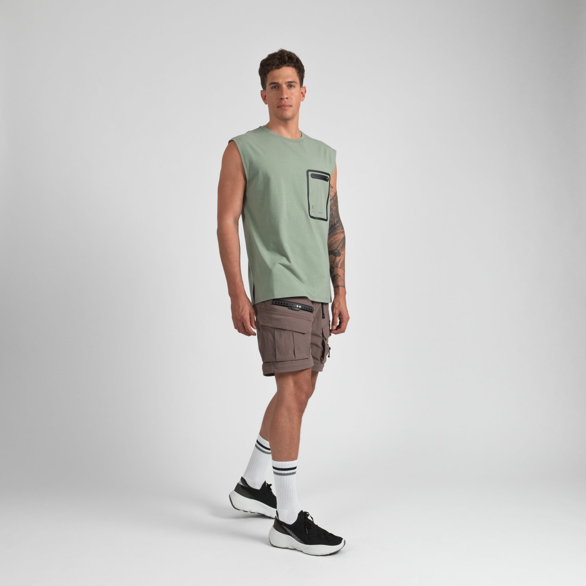 Elyzion "Moero" Sleeveless Cargo T-shirt - Oil Green