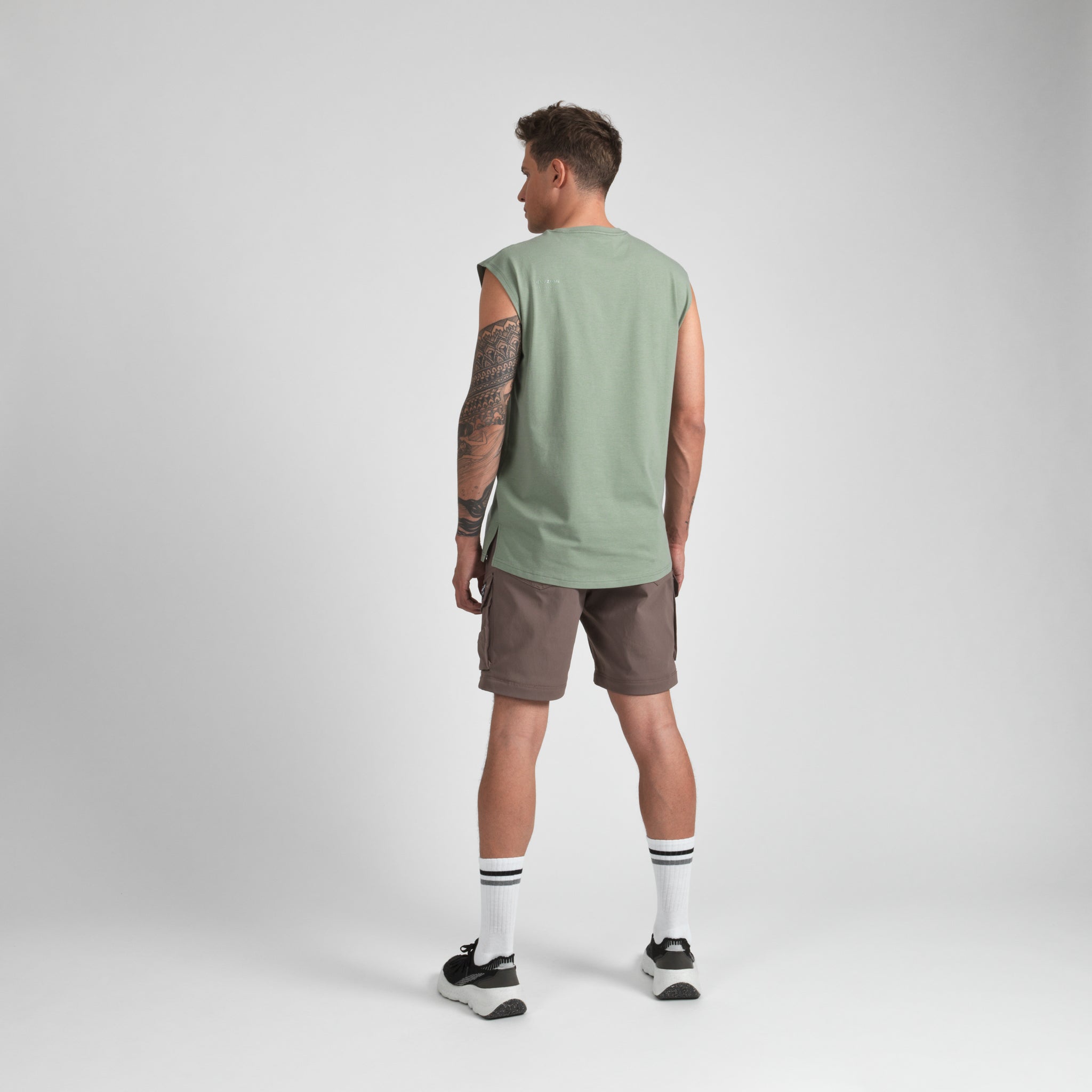 Elyzion "Moero" Sleeveless Cargo T-shirt - Oil Green