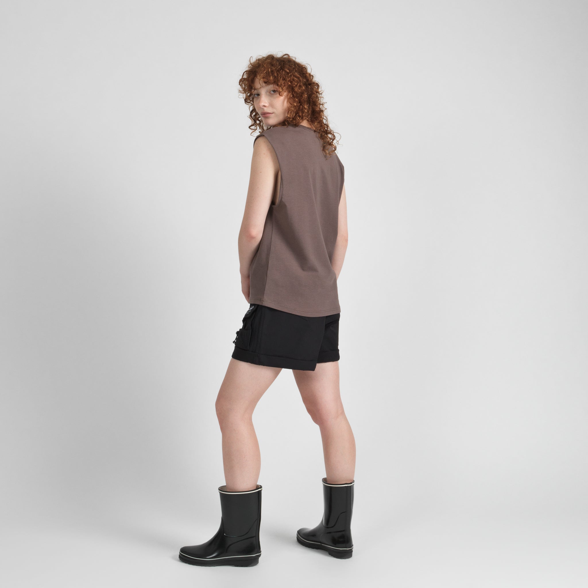 Elyzion "Orient" Sleeveless T-shirt - Coffee Quartz