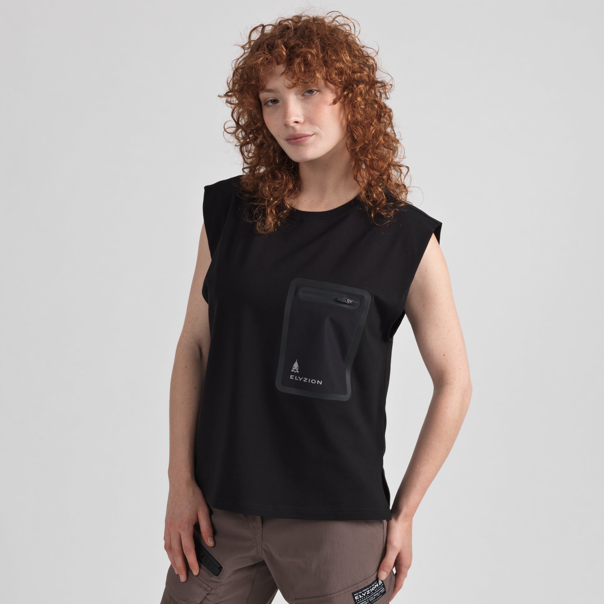Elyzion "Savannah" Sleeveless Cargo T-shirt - Black