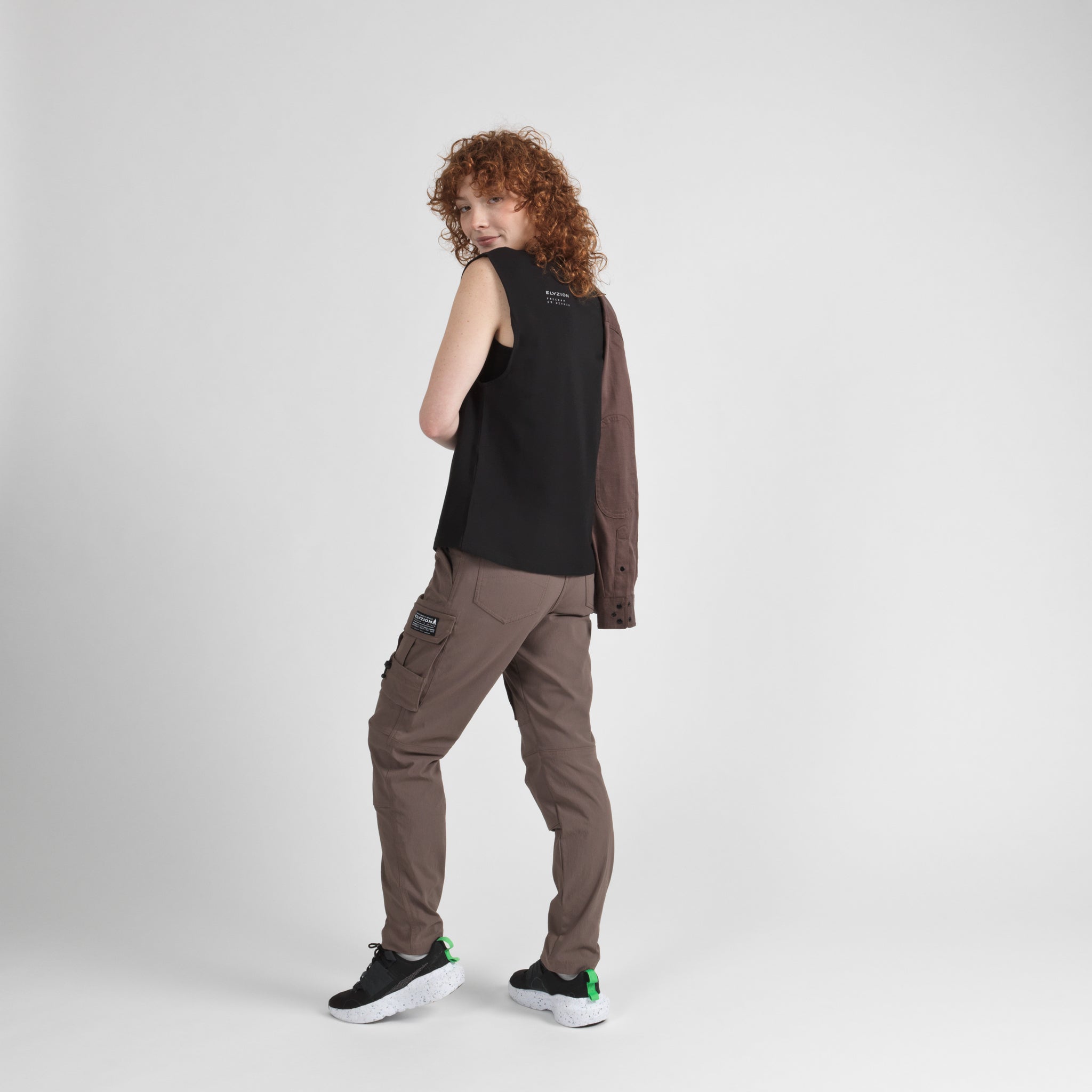 Elyzion "Savannah" Sleeveless Cargo T-shirt - Black